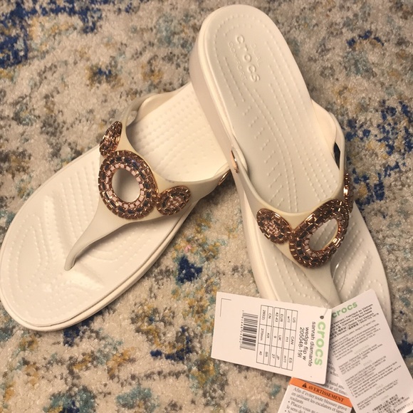 Brand new white Crocs slipper - Picture 1 of 4
